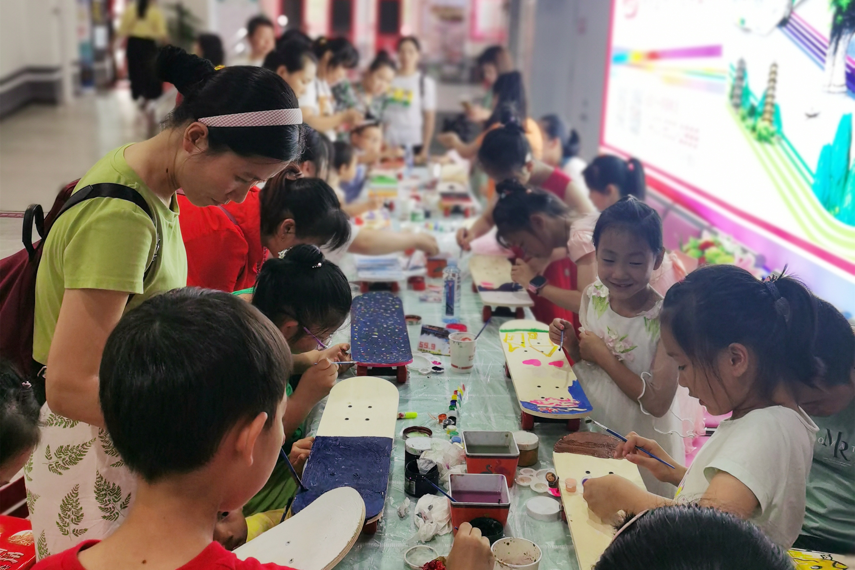 鼎翔游览发展“智勇闯关，一路炫父”主题活动.jpg